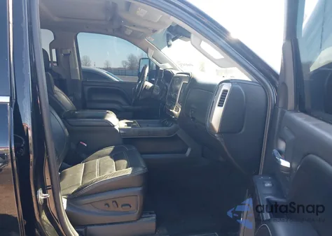 2015 GMC Sierra 2500Hd Denali z USA, uszkodzony, nr VIN 1GT120E86FF567722